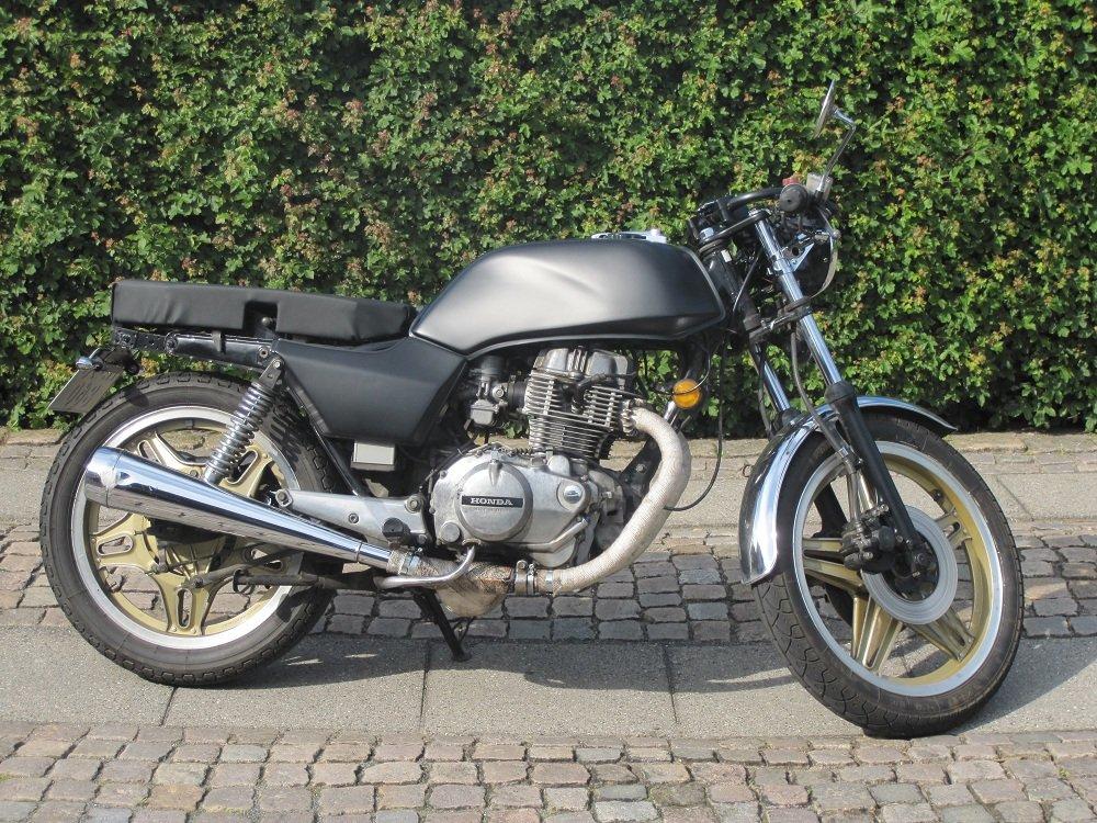 Honda CB400 [solgt] billede 2