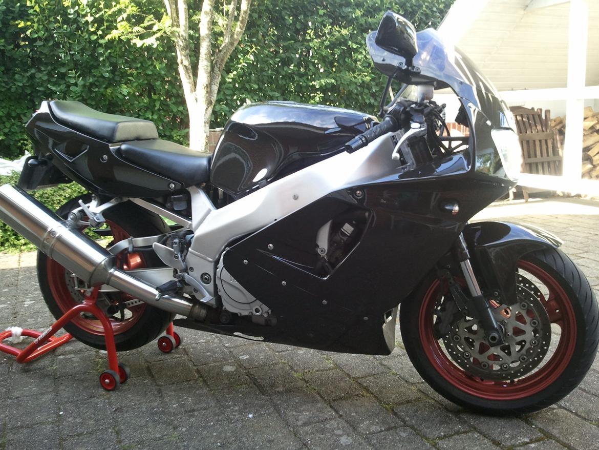Yamaha YZF 750 R *Solgt* - Lige poleret :) billede 14