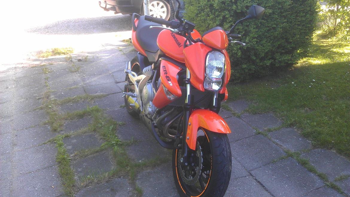 Kawasaki er6n (SOLGT) billede 4