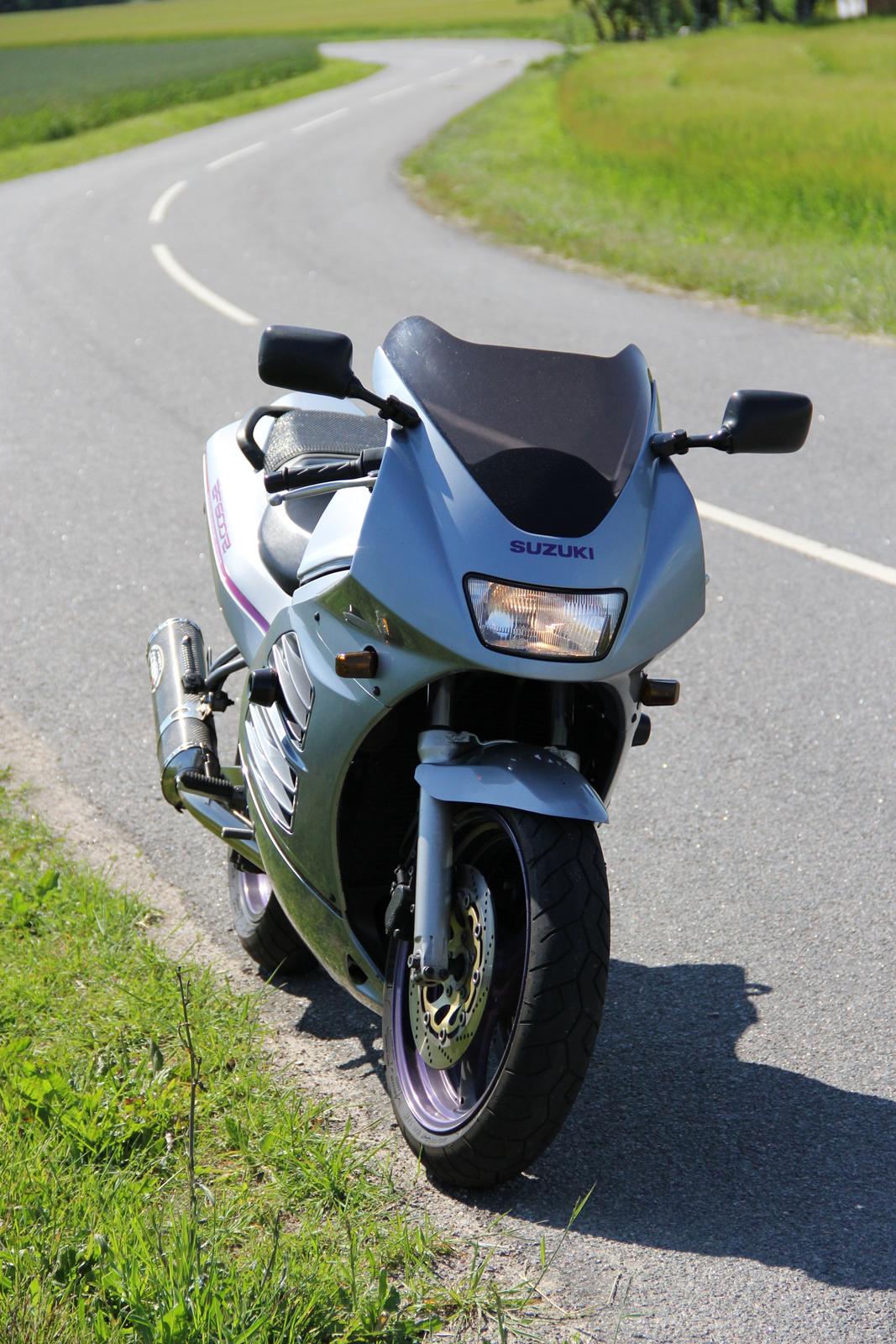 Suzuki RF-600R billede 2