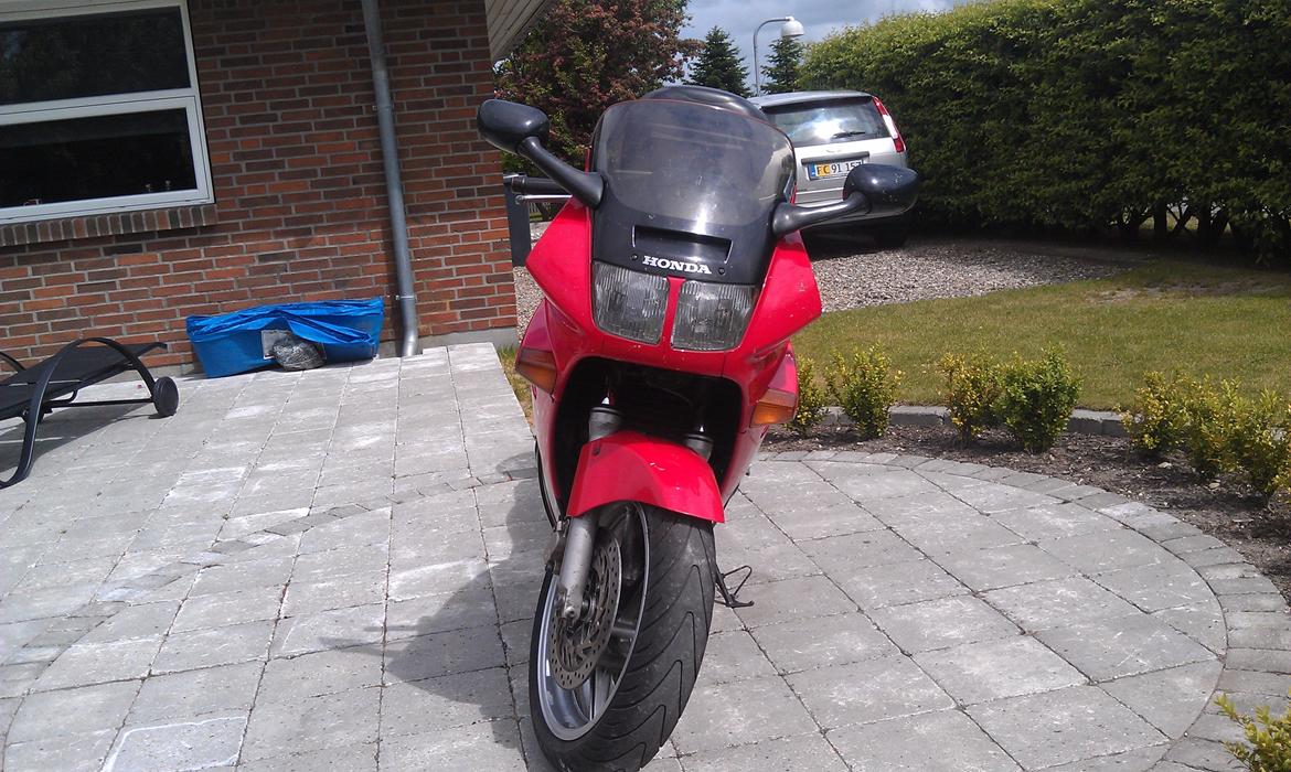 Honda vfr 750 F billede 3