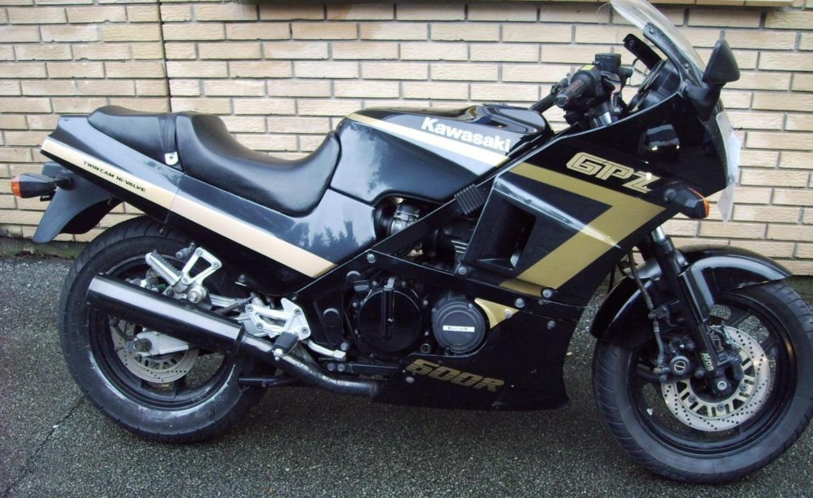 Kawasaki GPZ 600 R billede 1