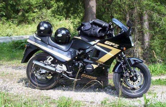 Kawasaki GPZ 600 R billede 4
