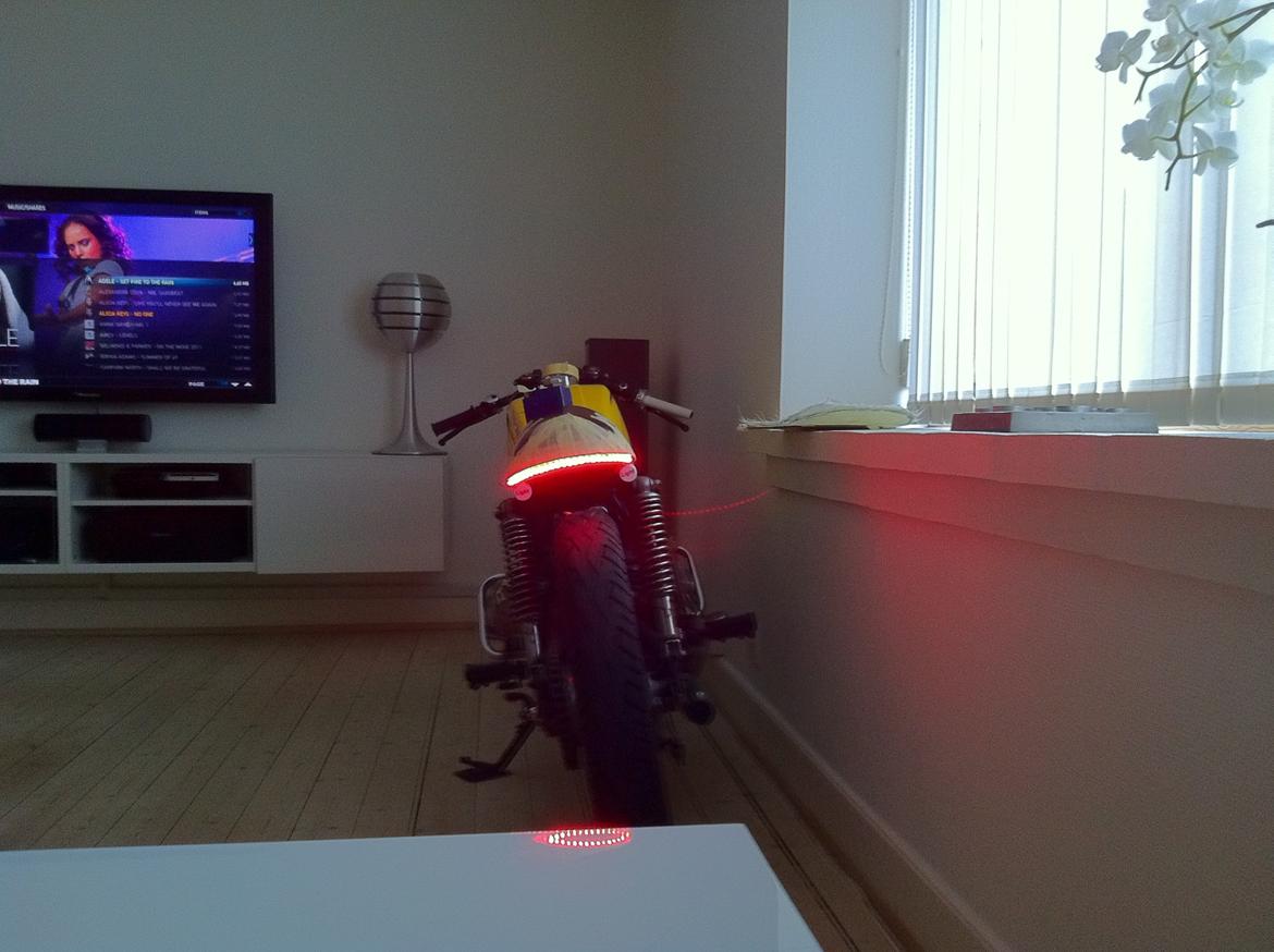 Honda CB 400 F billede 3