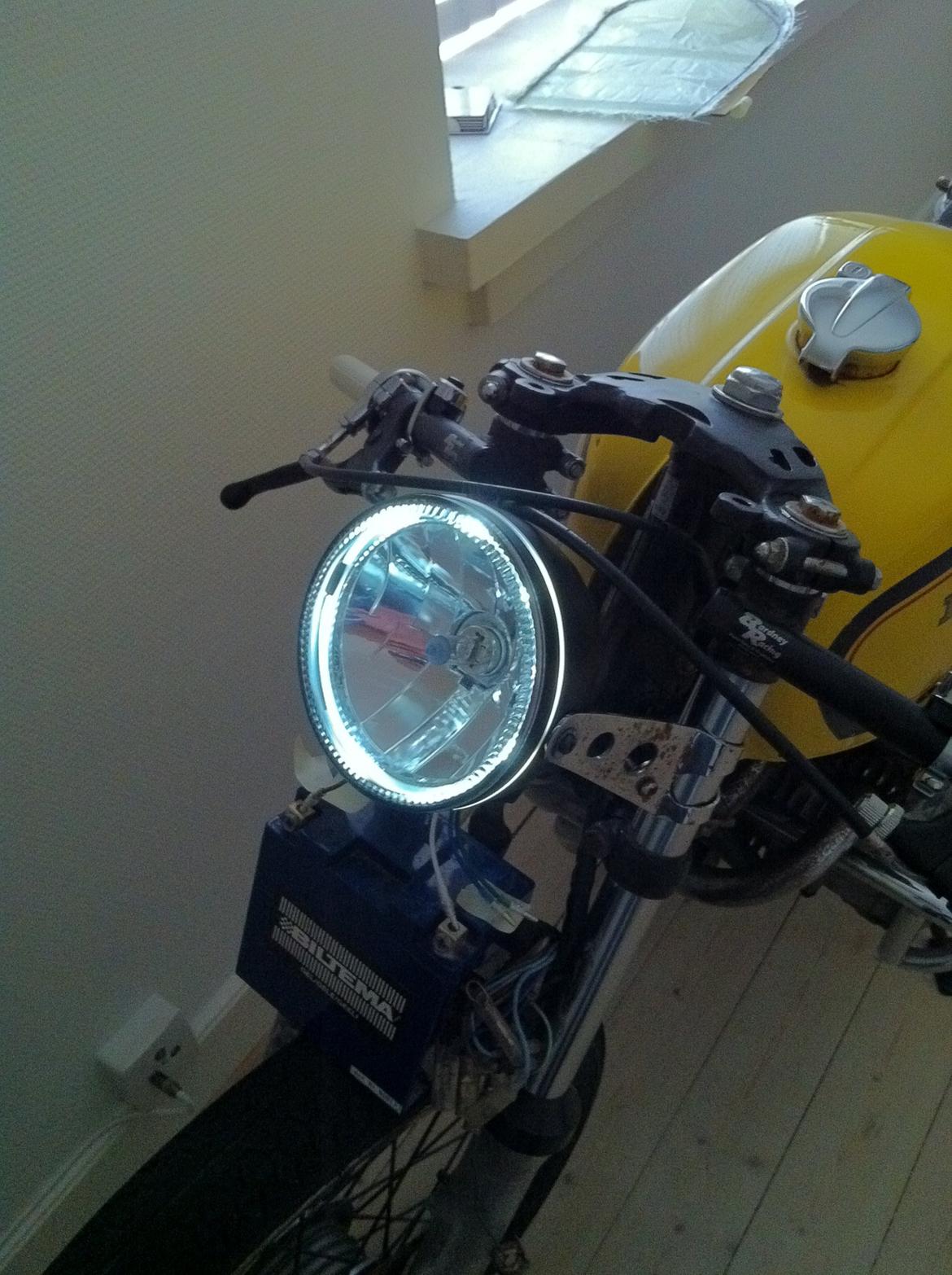 Honda CB 400 F billede 4