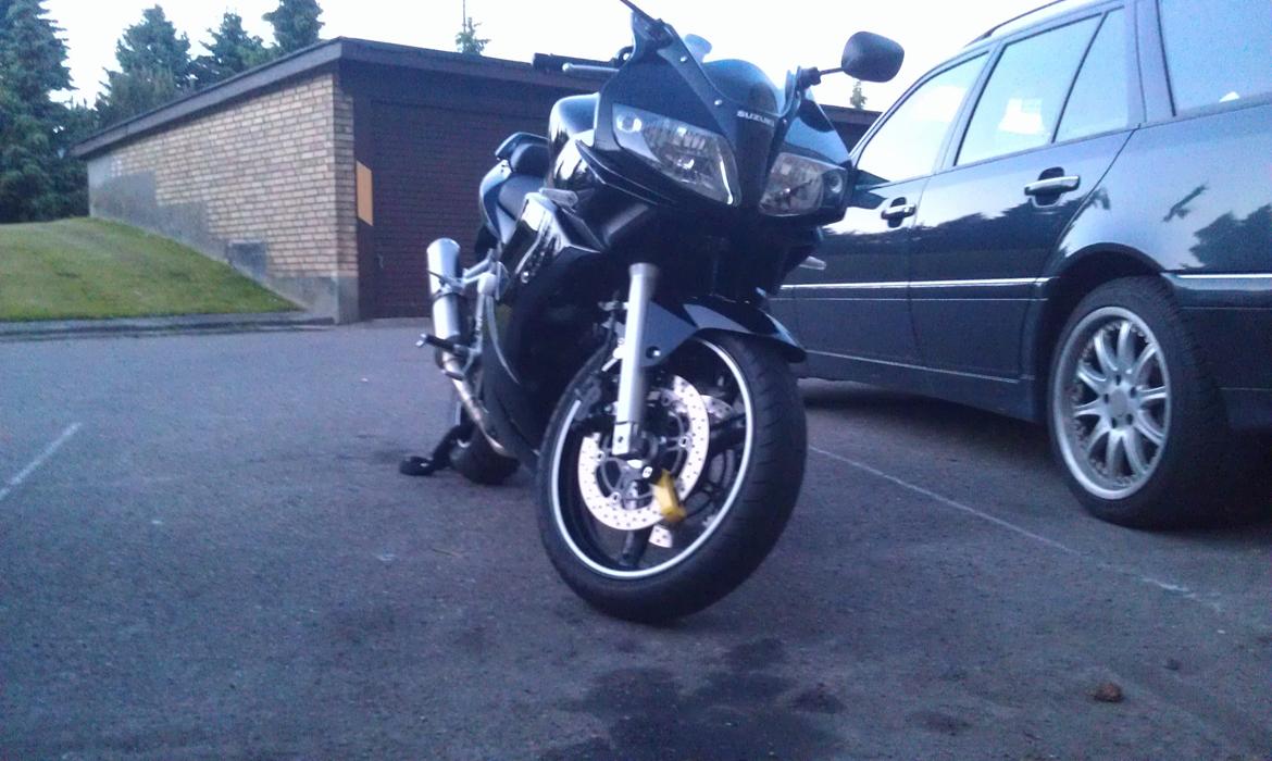 Suzuki sv650s (SOLGT) billede 5