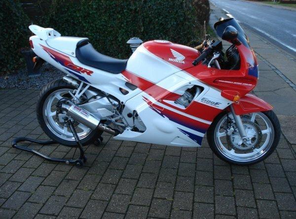 Honda CBR 600 F2 PC25 billede 1