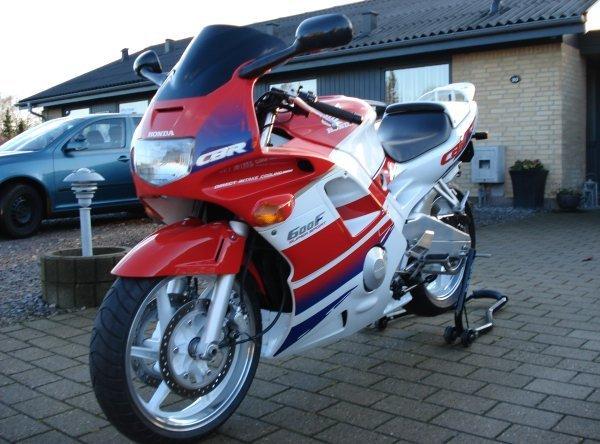 Honda CBR 600 F2 PC25 billede 4