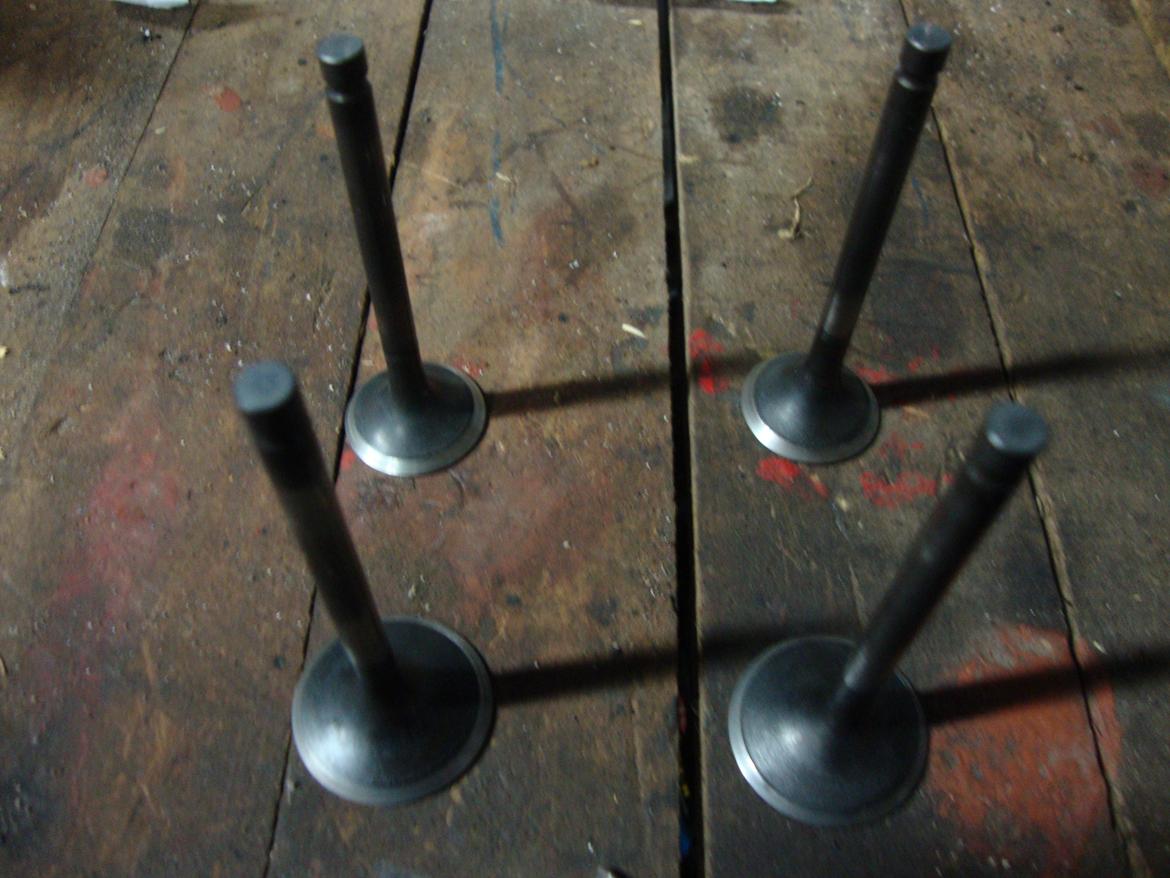 Suzuki GS 425 billede 4