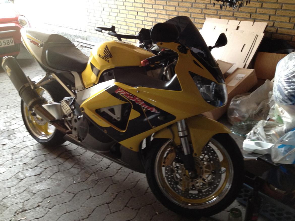 Honda fireblade 929 billede 5