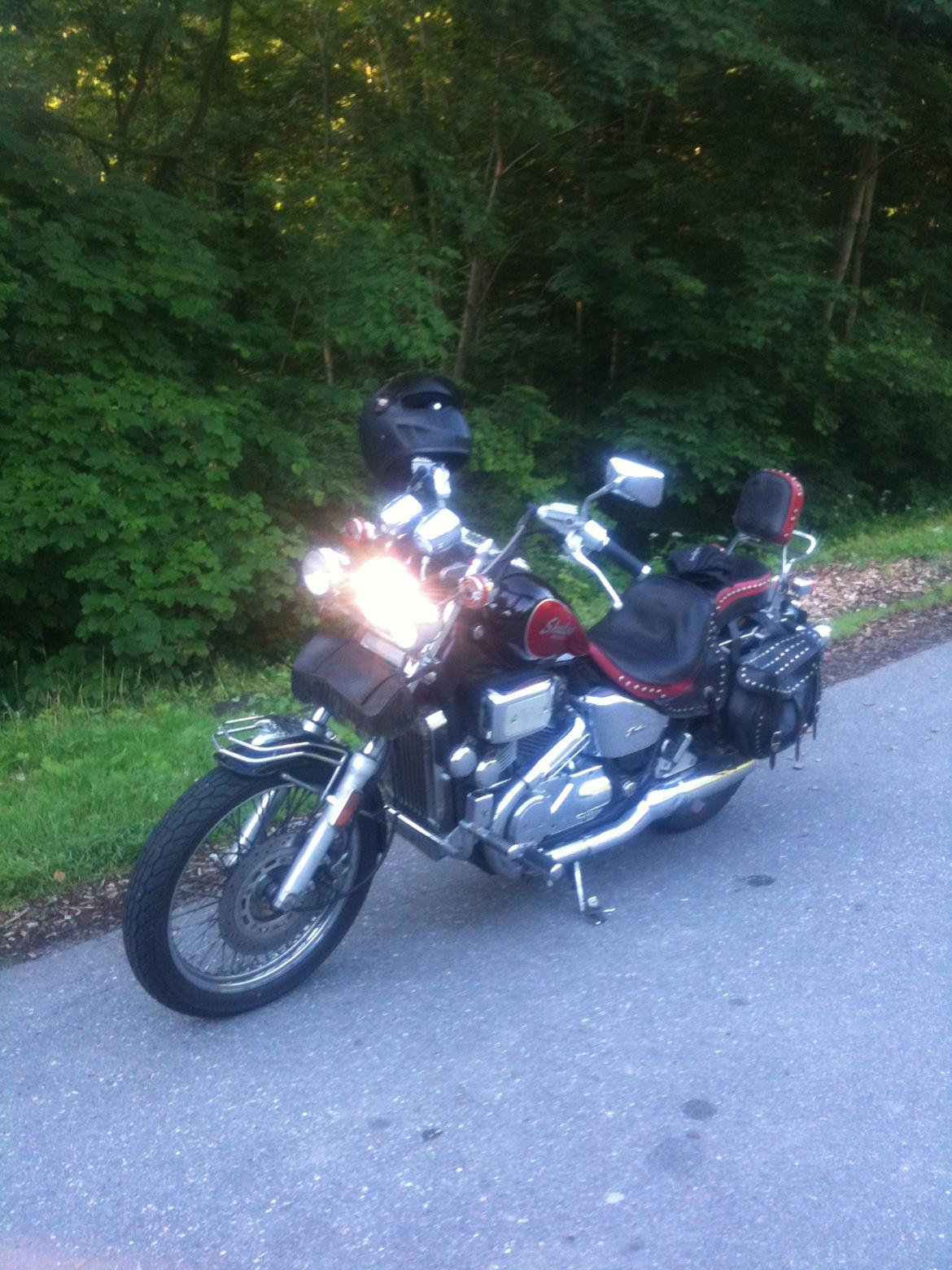 Honda Shadow vt 800 billede 13