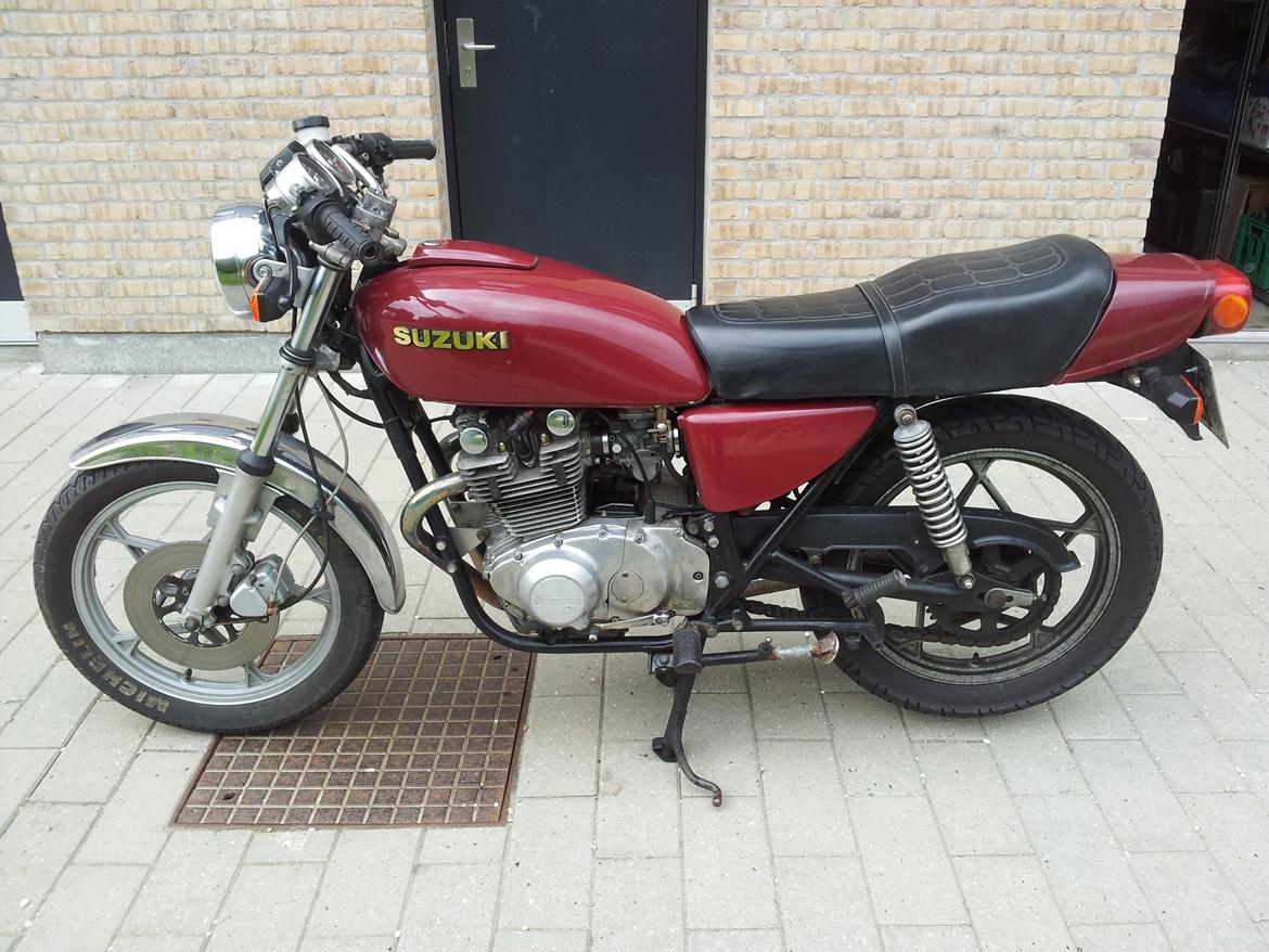 Suzuki GS 425 billede 1