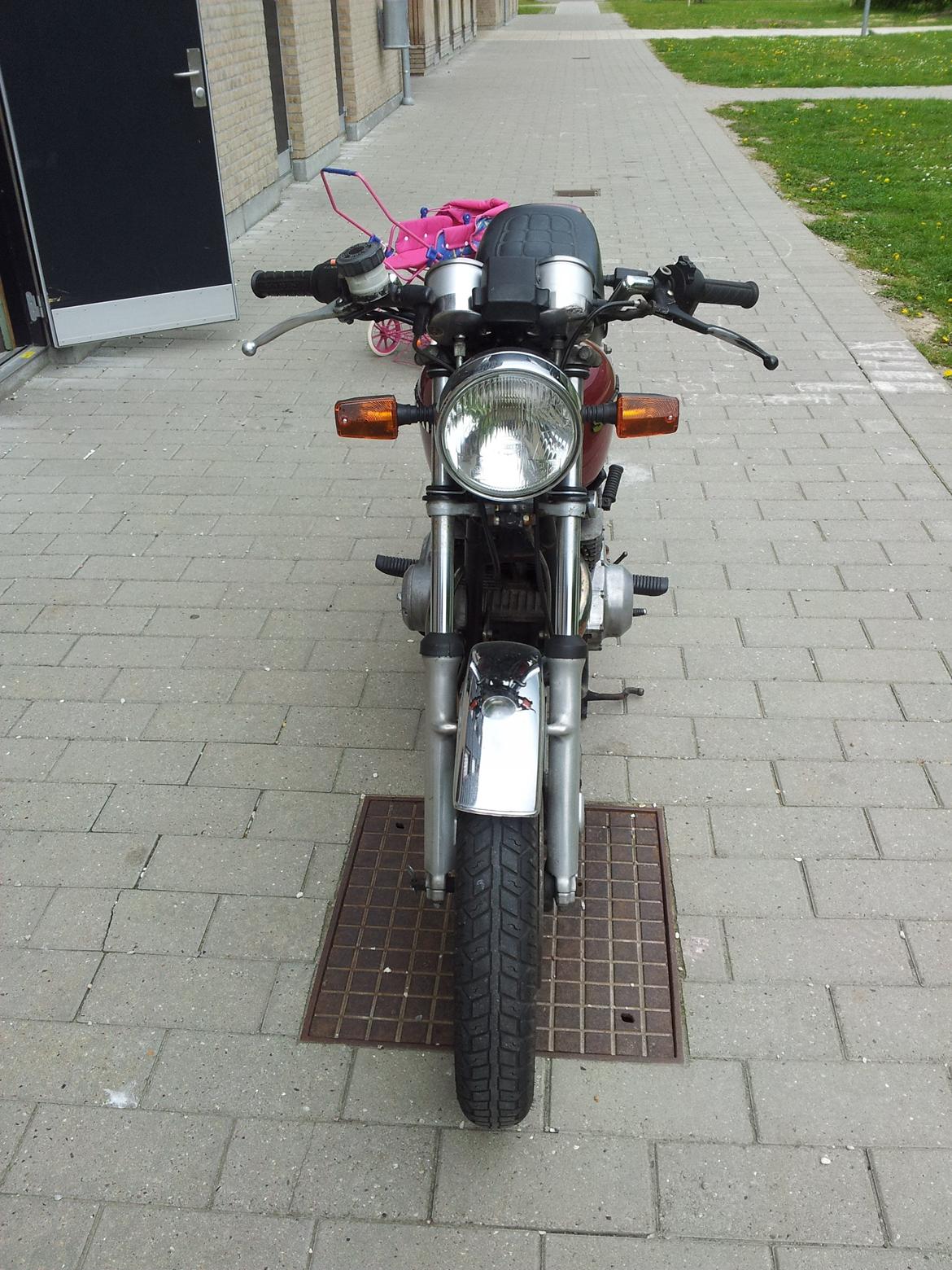 Suzuki GS 425 billede 3