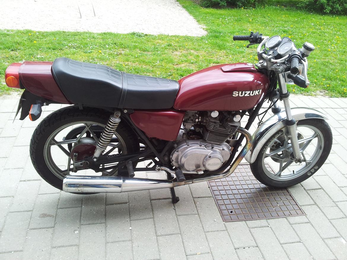 Suzuki GS 425 billede 4