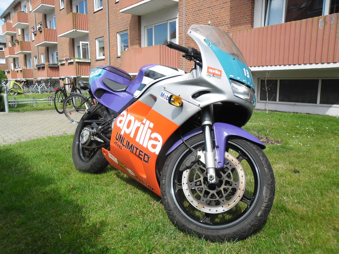 Aprilia Af1 Futura Reggiani Replica billede 1