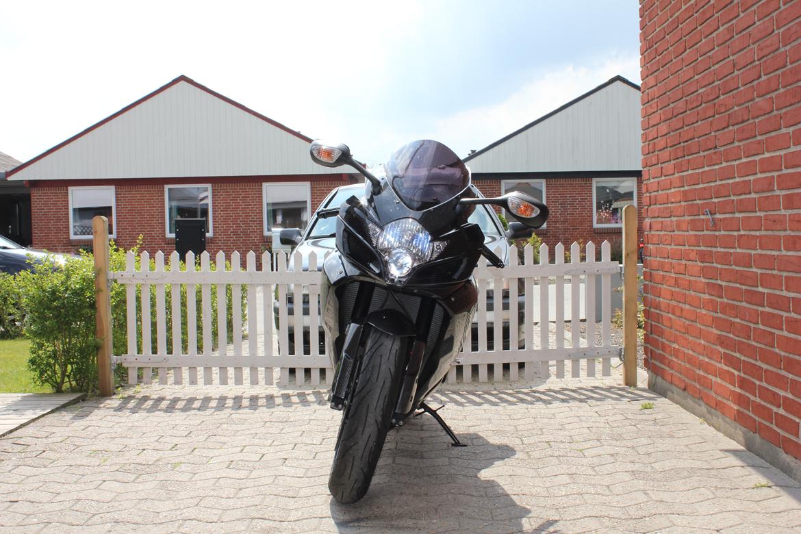 Suzuki GSX 750 R (SOLGT) billede 2