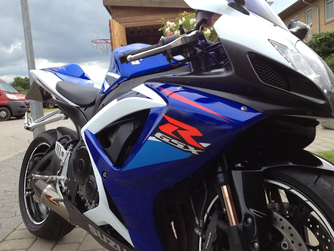 Suzuki GSXR 750 K7 billede 4