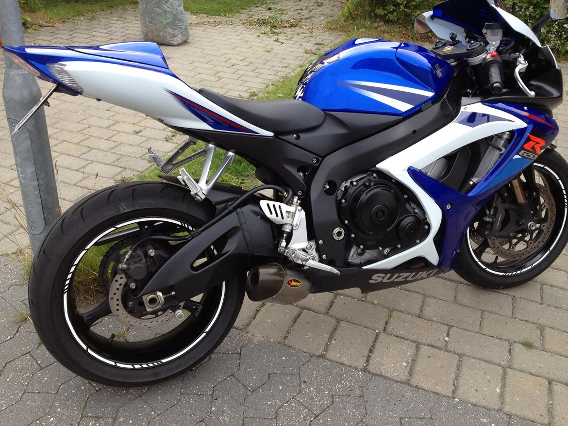 Suzuki GSXR 750 K7 billede 7