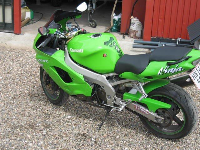 Kawasaki zx9r (solgt) billede 2