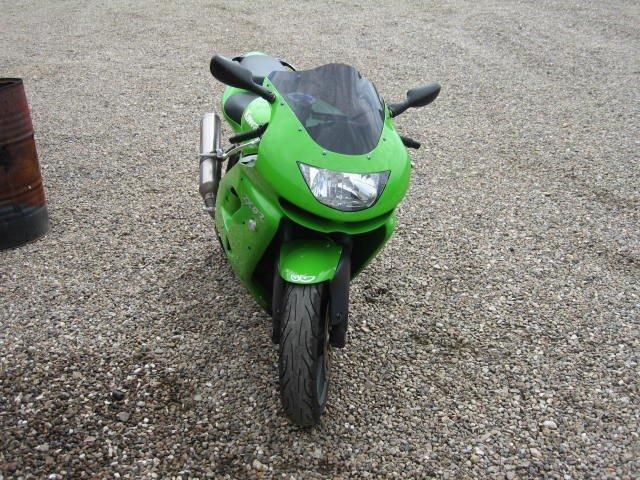 Kawasaki zx9r (solgt) billede 4