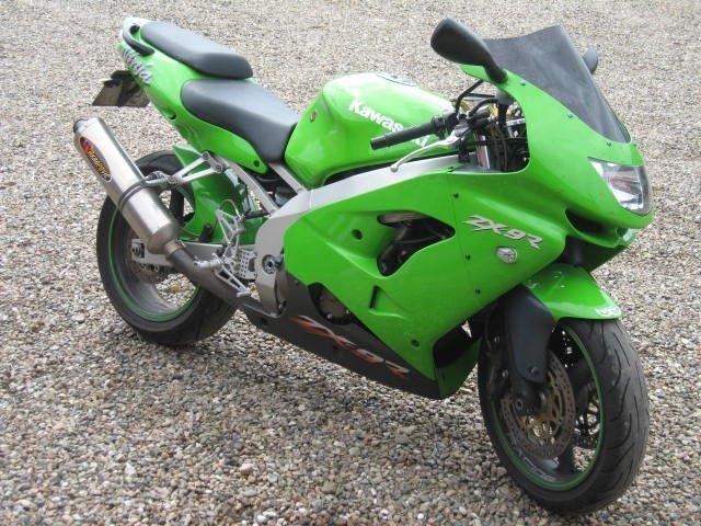 Kawasaki zx9r (solgt) billede 5