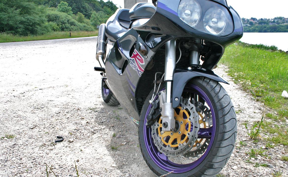 Suzuki GSXR 1100 billede 3