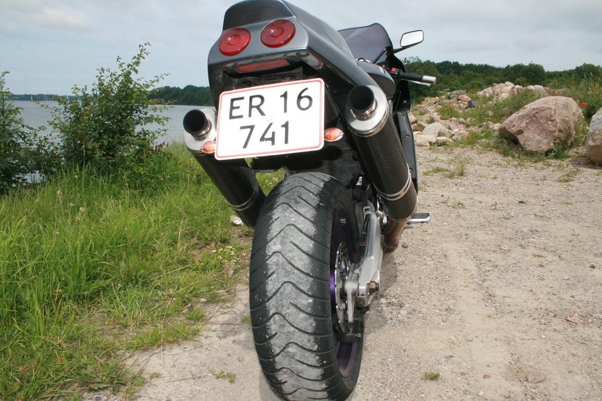 Suzuki GSXR 1100 billede 4