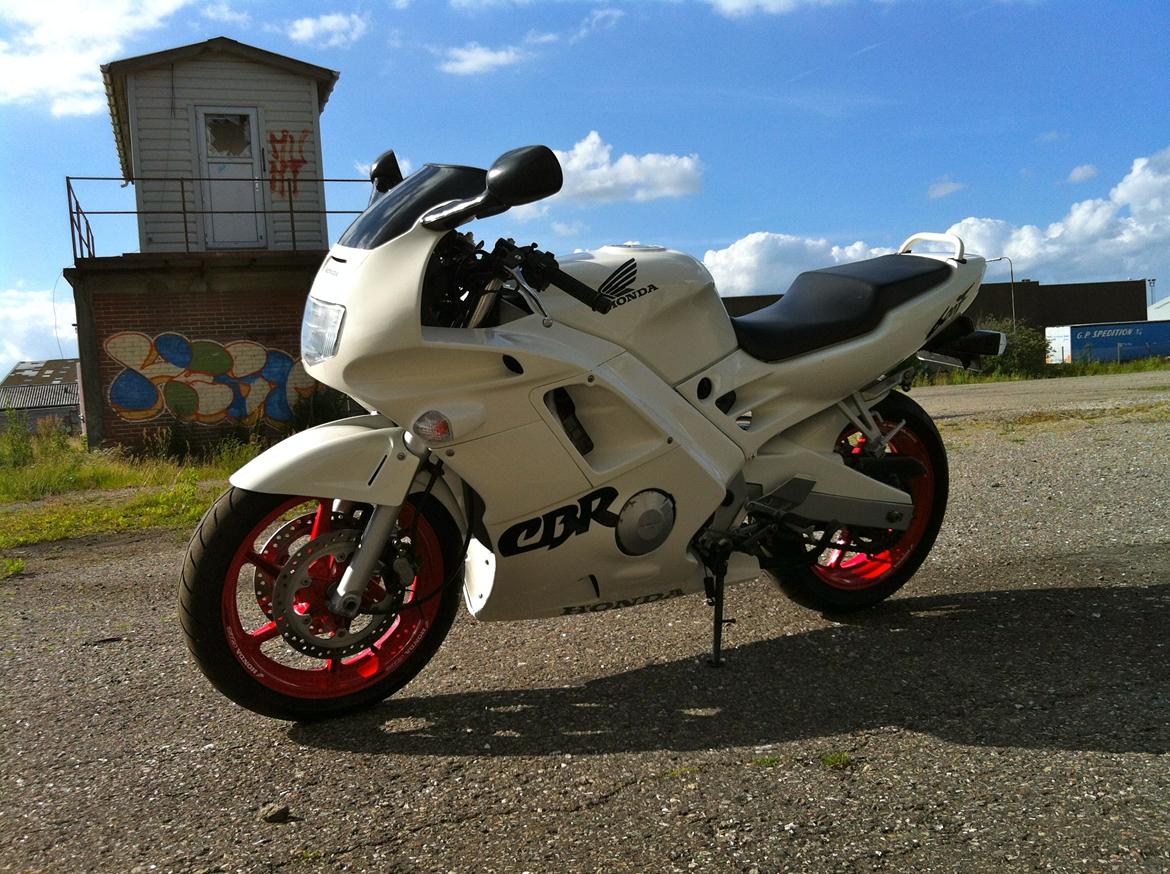 Honda CBR 600 F2 billede 3