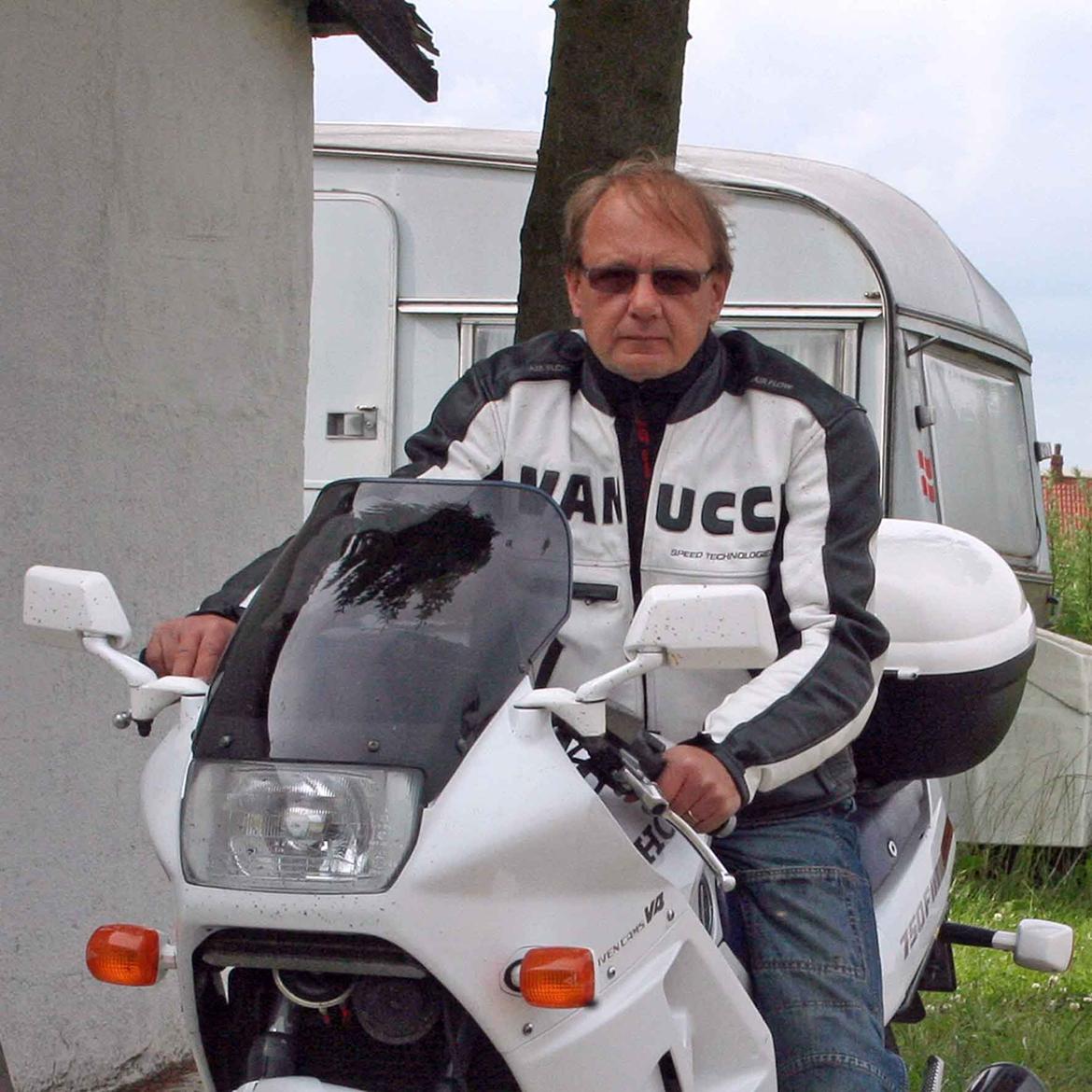 Honda VFR 750 F - Tidlig sommer 2012 billede 2