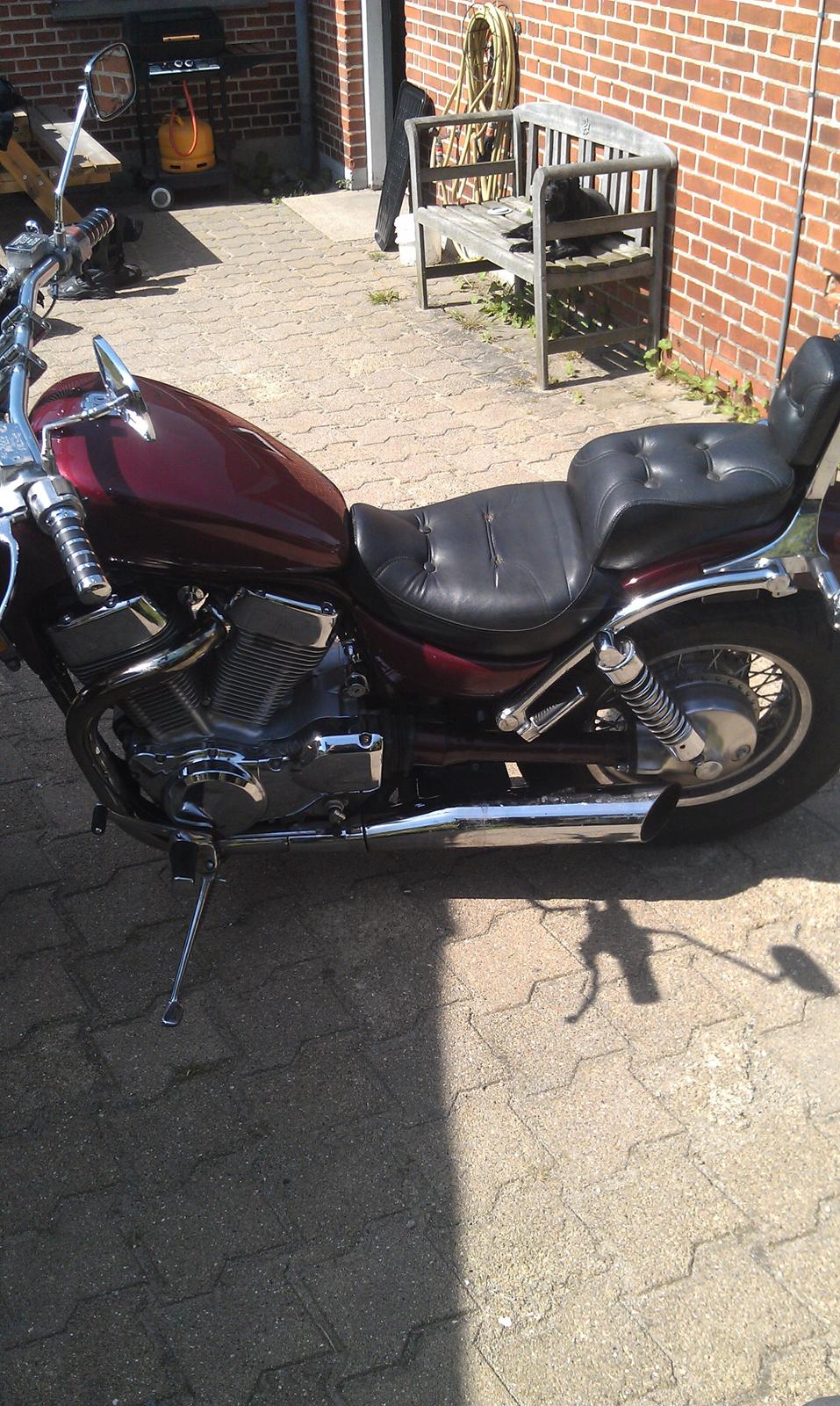 Suzuki Intruder vs 1400 billede 4