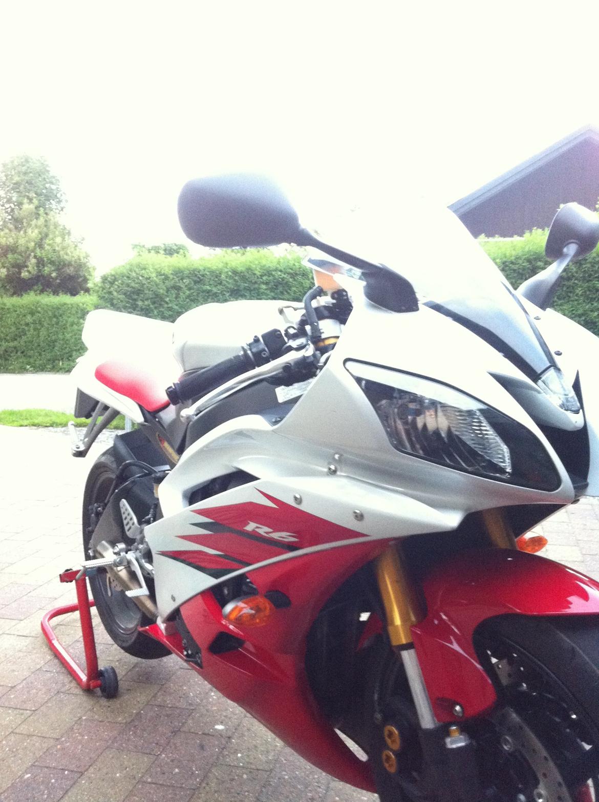 Yamaha R6 billede 9