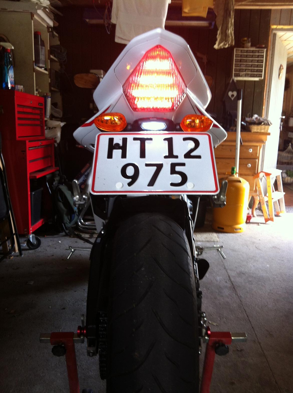 Yamaha R6 billede 13