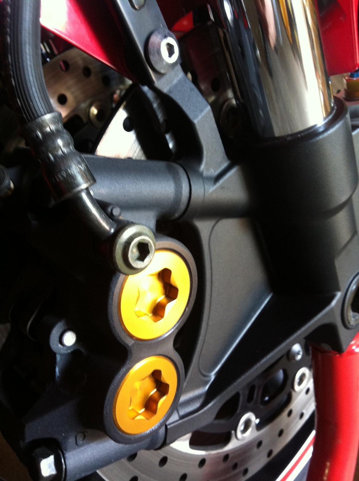 Yamaha R6 billede 15