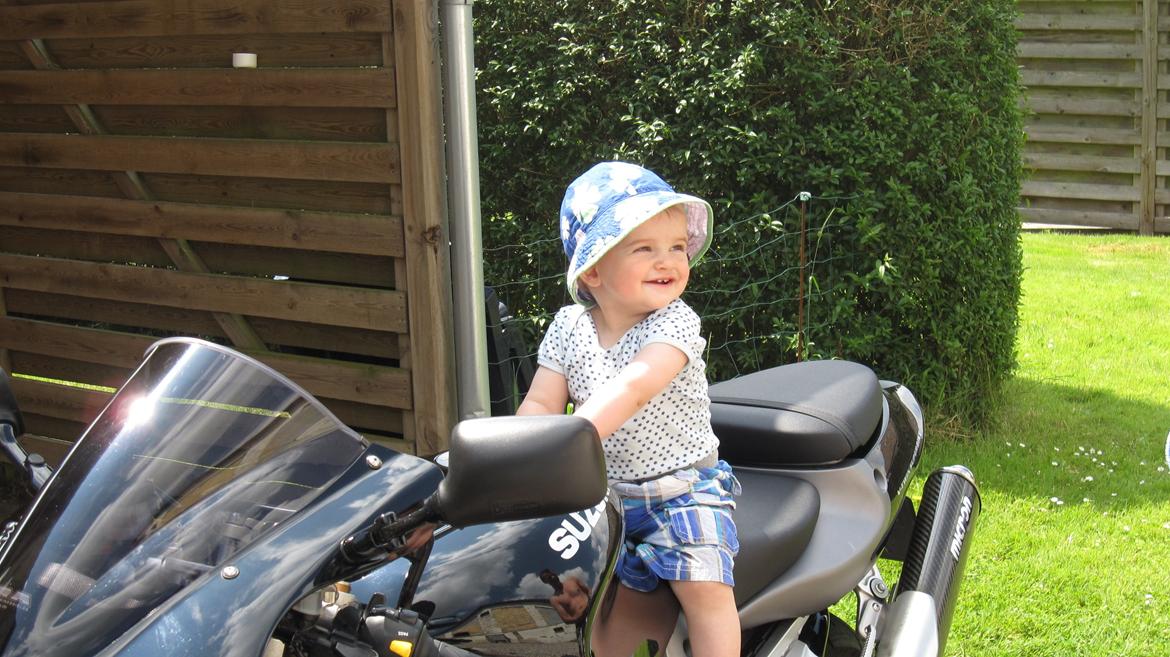 Suzuki TL1000R (Solgt) - Bettemanden syntes også den er fed :) billede 7