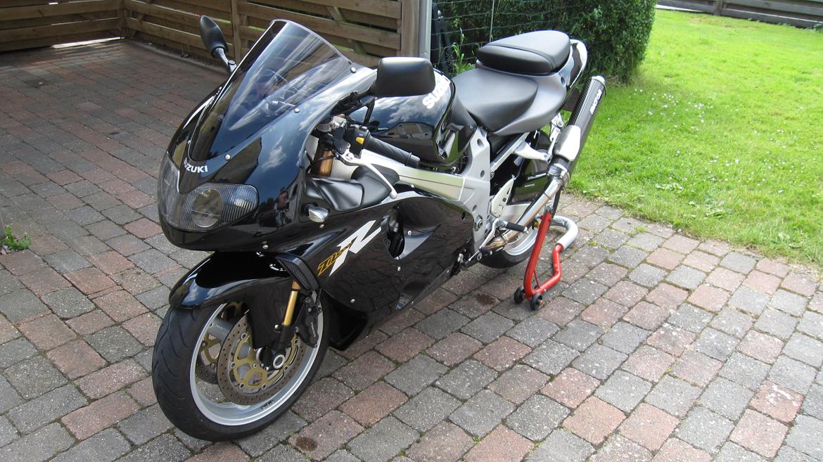 Suzuki TL1000R (Solgt) billede 9