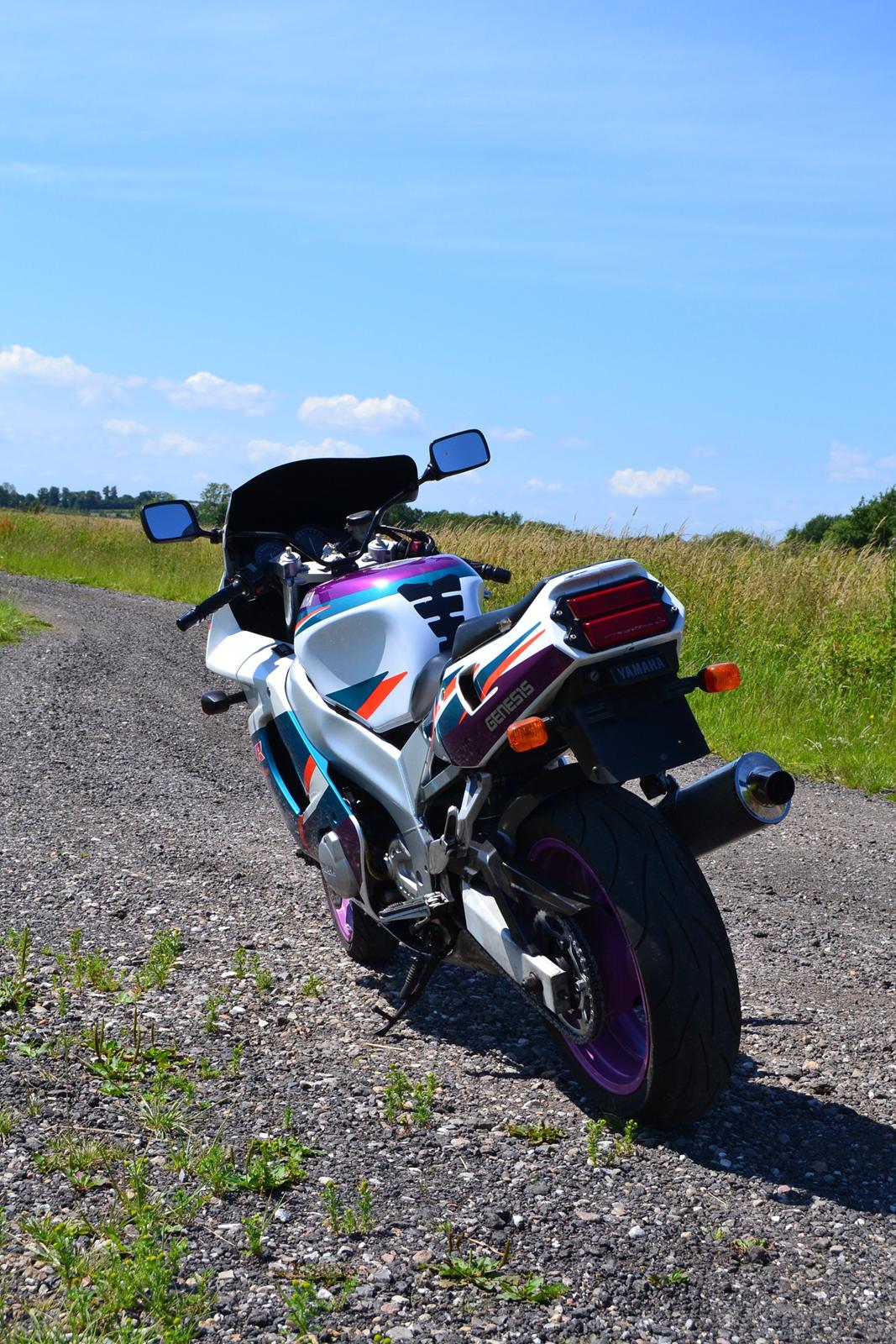Yamaha FZR 600 R *TIL SALG* billede 3