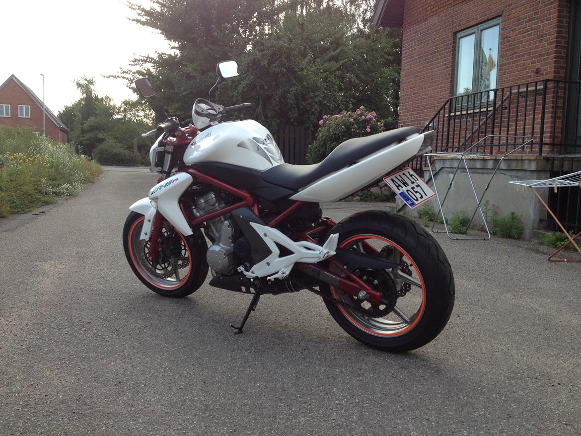 Kawasaki ER6N billede 7