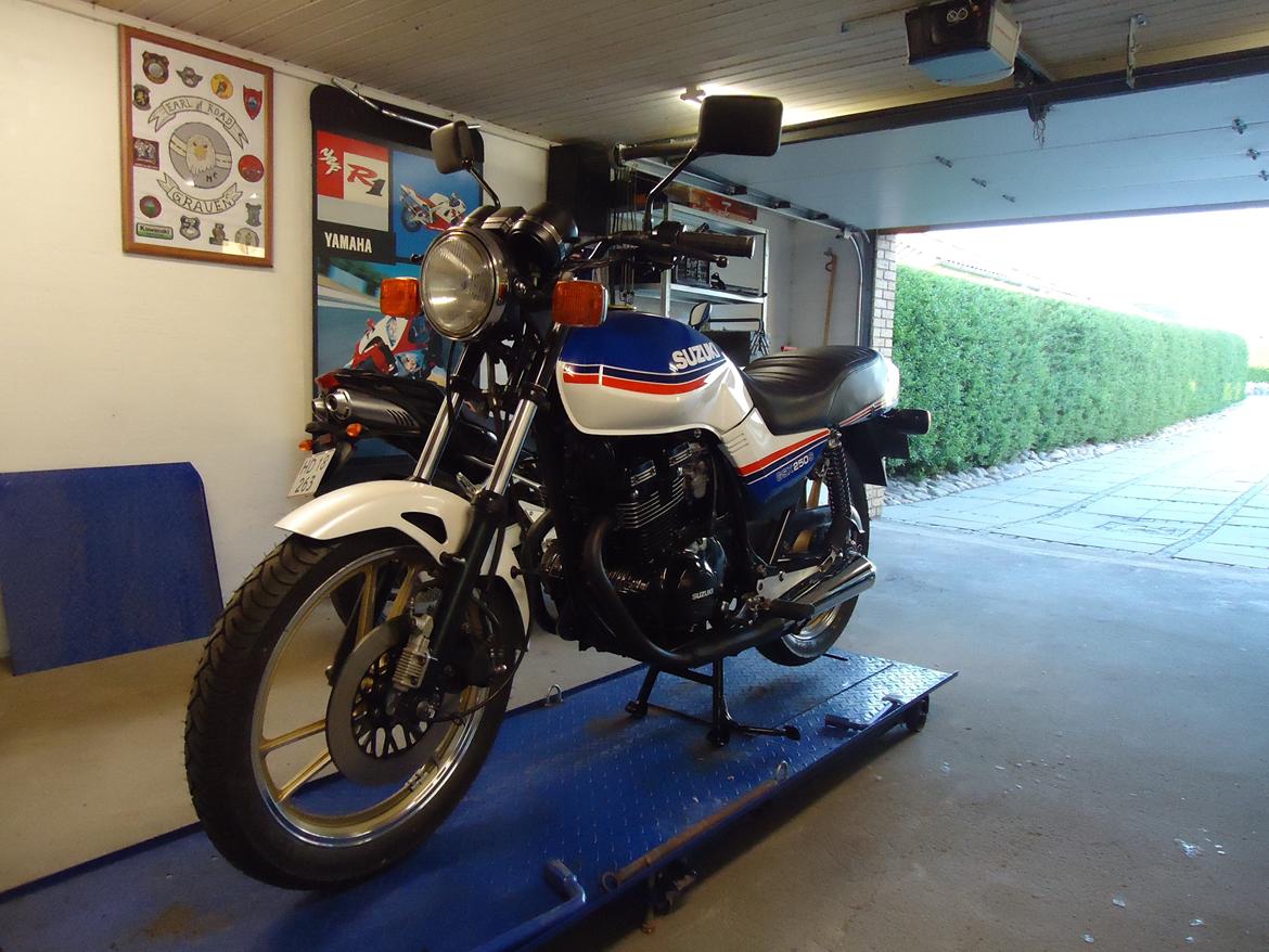 Suzuki GSX 250 ES billede 9