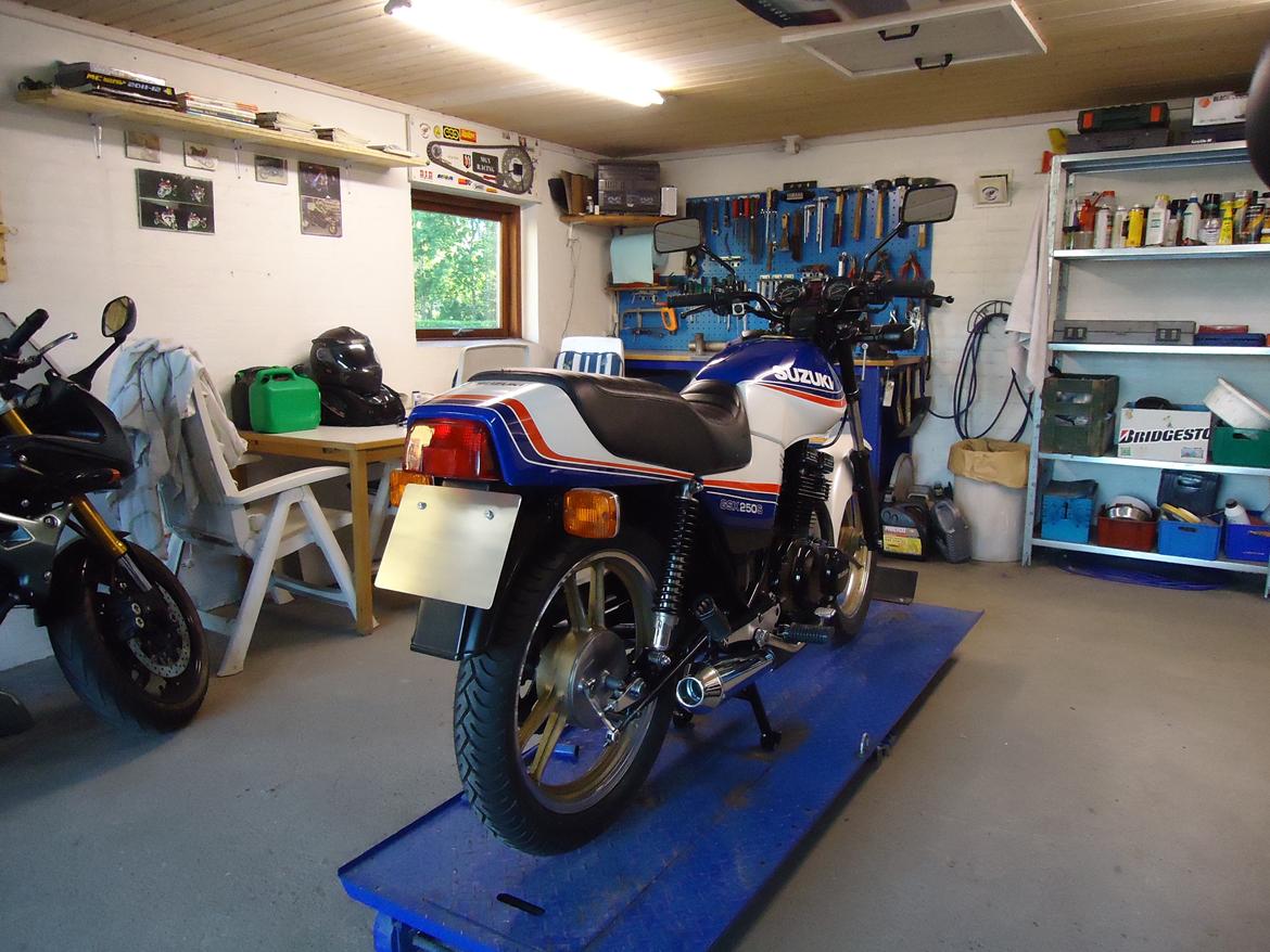 Suzuki GSX 250 ES billede 13