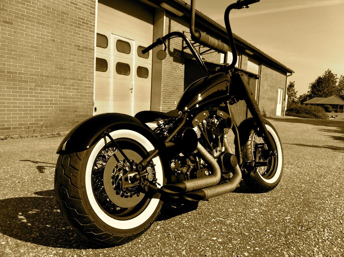 Harley Davidson FL billede 3