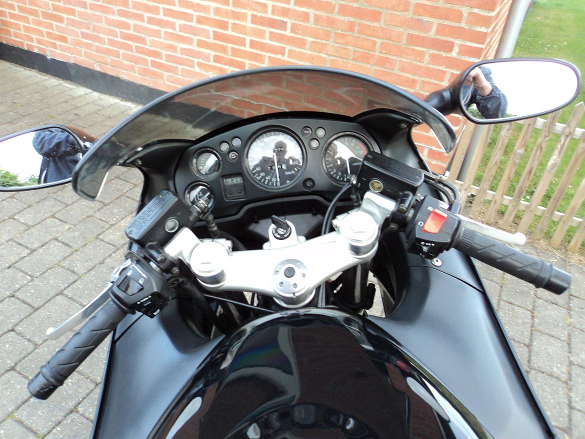 Honda cbr 1100 blackbird [solgt] billede 5