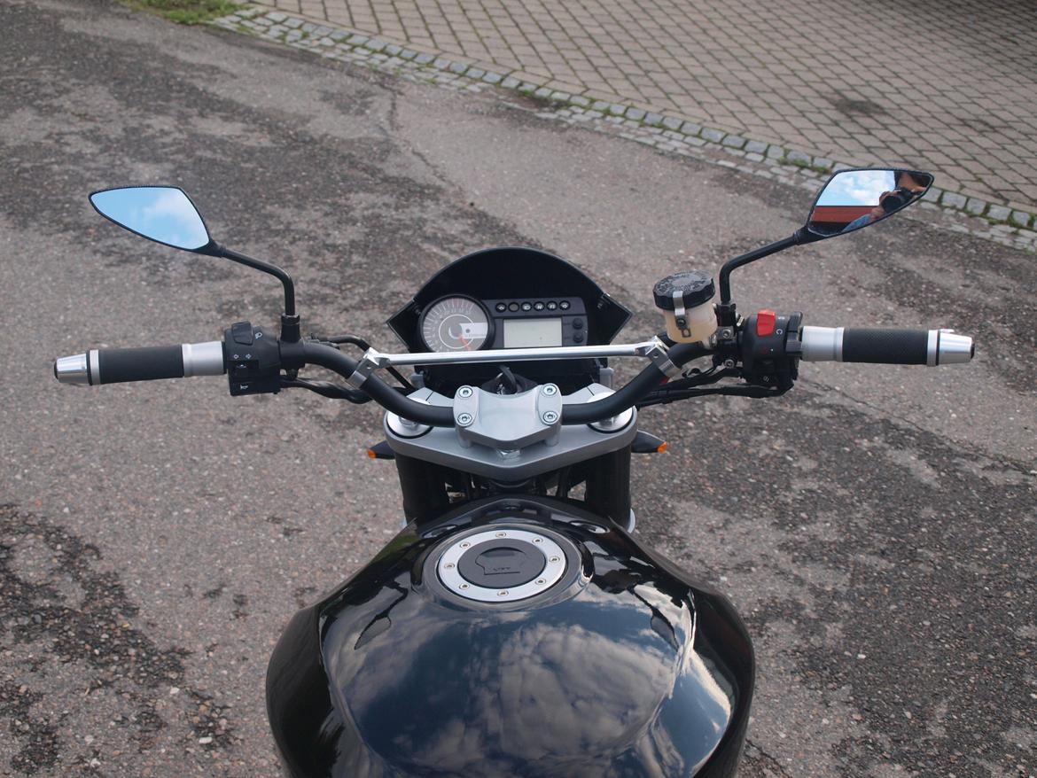 Hyosung GT 650 billede 11