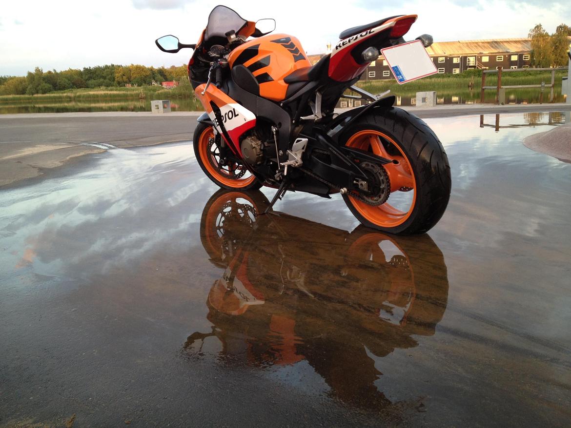 Honda CBR 1000 RR Fireblade Repsol billede 2