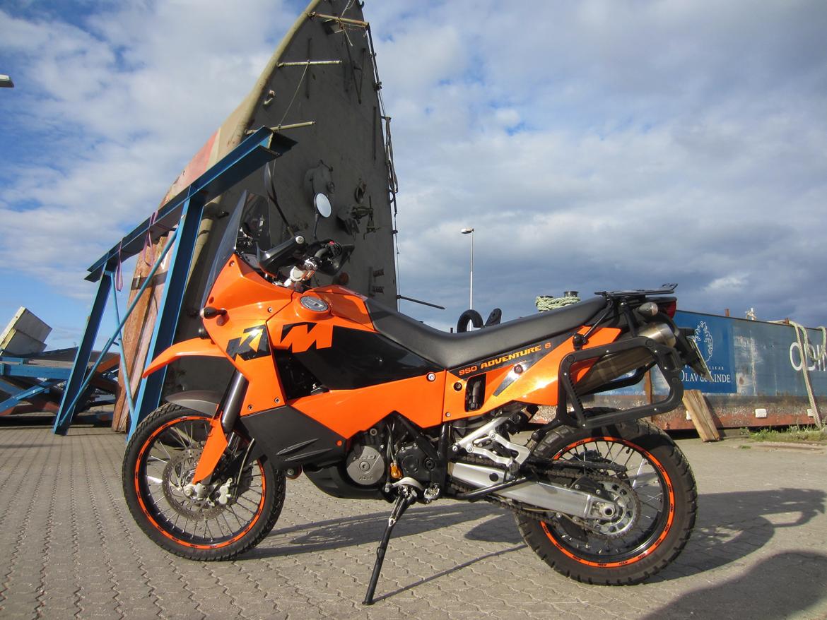 KTM 950 Adventure S billede 2