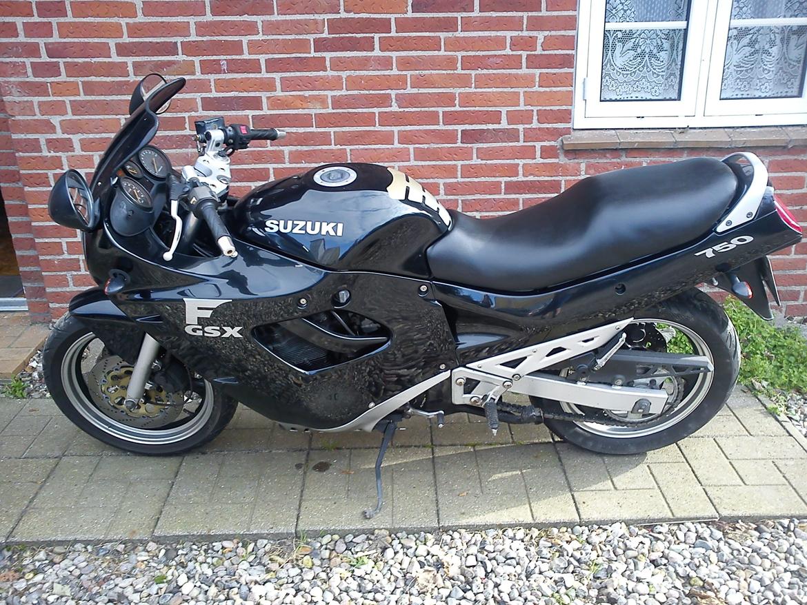 Suzuki GSX 750 F billede 5