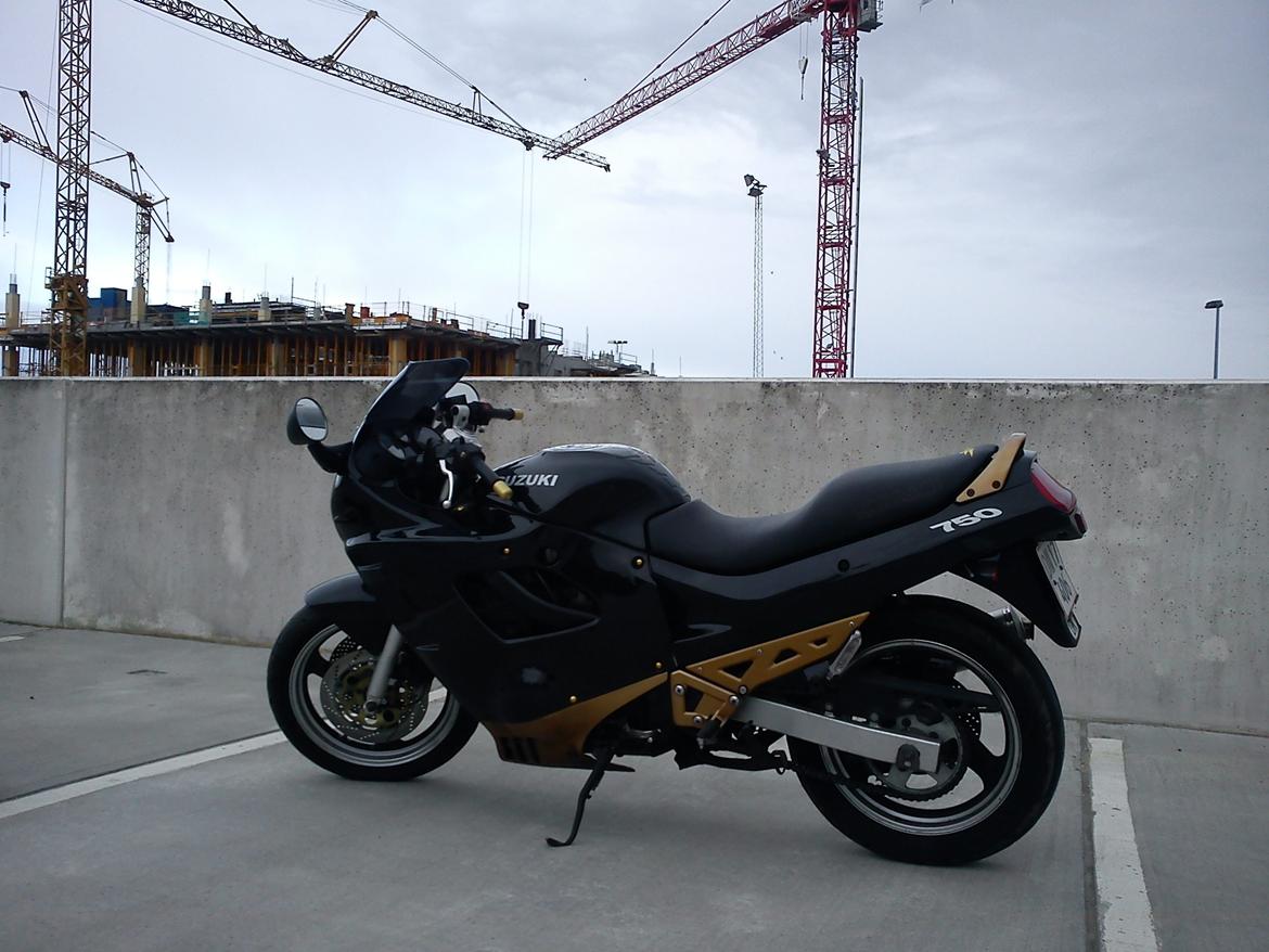 Suzuki GSX 750 F billede 4