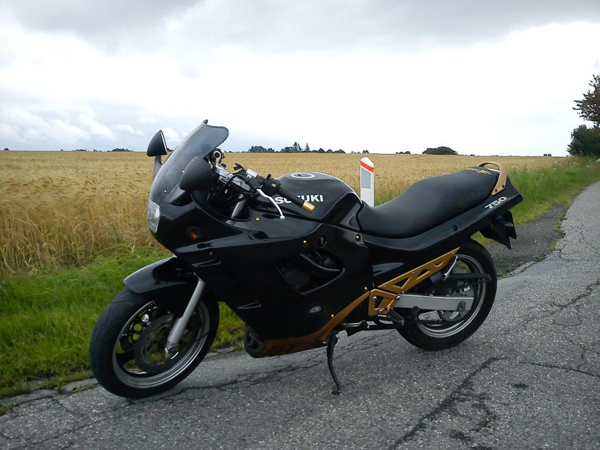 Suzuki GSX 750 F billede 3