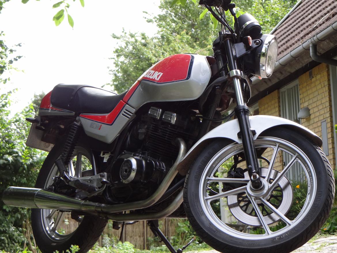 Suzuki GSX 250 ES billede 3