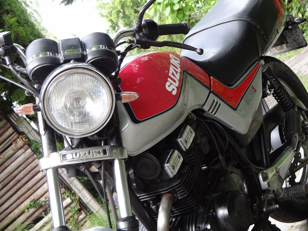 Suzuki GSX 250 ES billede 5