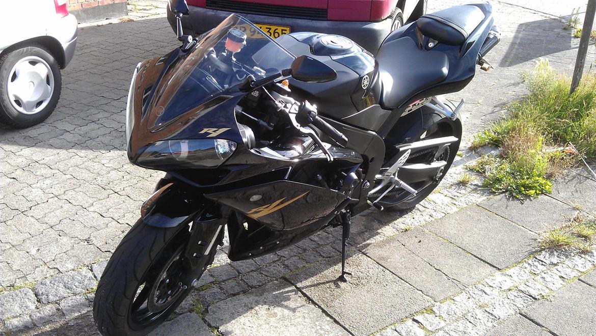 Yamaha yzf r1 *død* billede 2